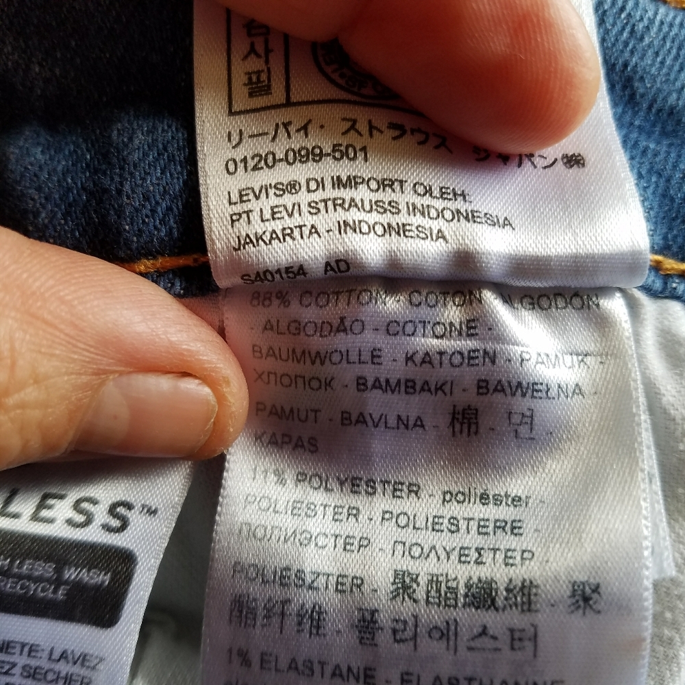 MENS LEVI STRAUSS & CO. 541 Jeans W44 x L32. Condi - Picture 7 of 8